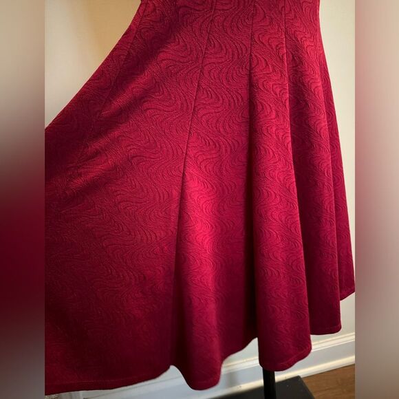 Danny and Nicole red dress size 10 - Picture 5 of 9